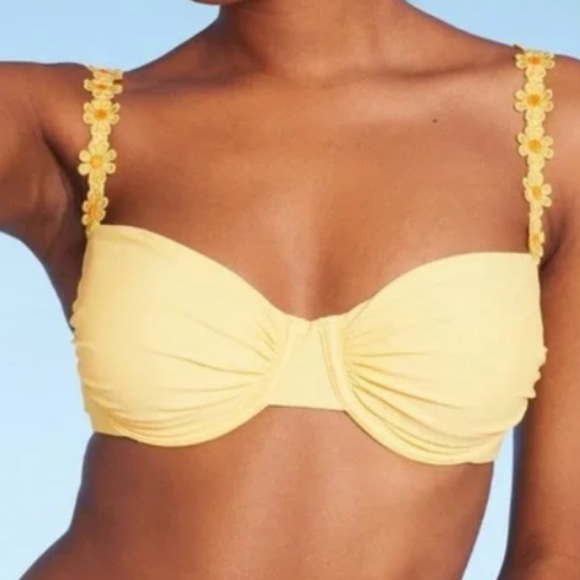 Yellow underwire with Daisy detail straps Bikini Top - Picture 1 of 2